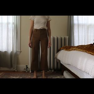 Everlane Wide Leg Cropped Pants in Ochre